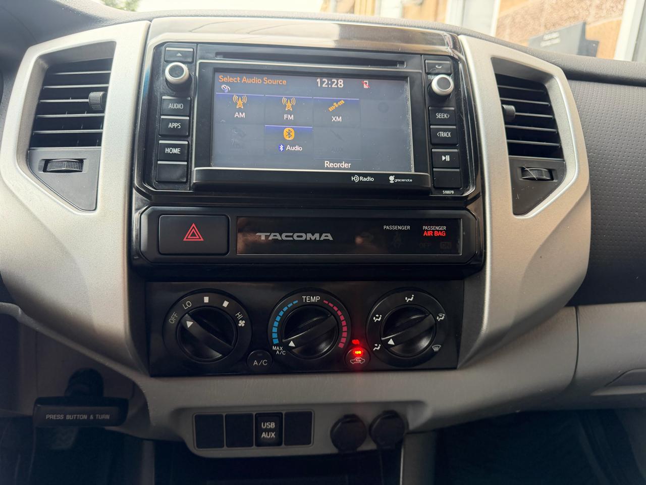 Toyota Tacoma 2WD Access Cab I4 AT (Natl) 2015