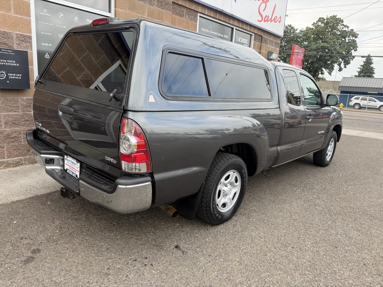 Toyota Tacoma 2WD Access Cab I4 AT (Natl) 2015