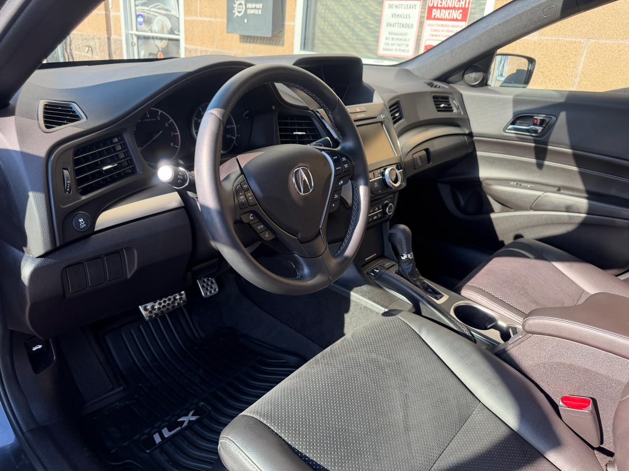 Acura ILX 4dr Sdn w/Technology Plus/A-SPEC Pkg 2016