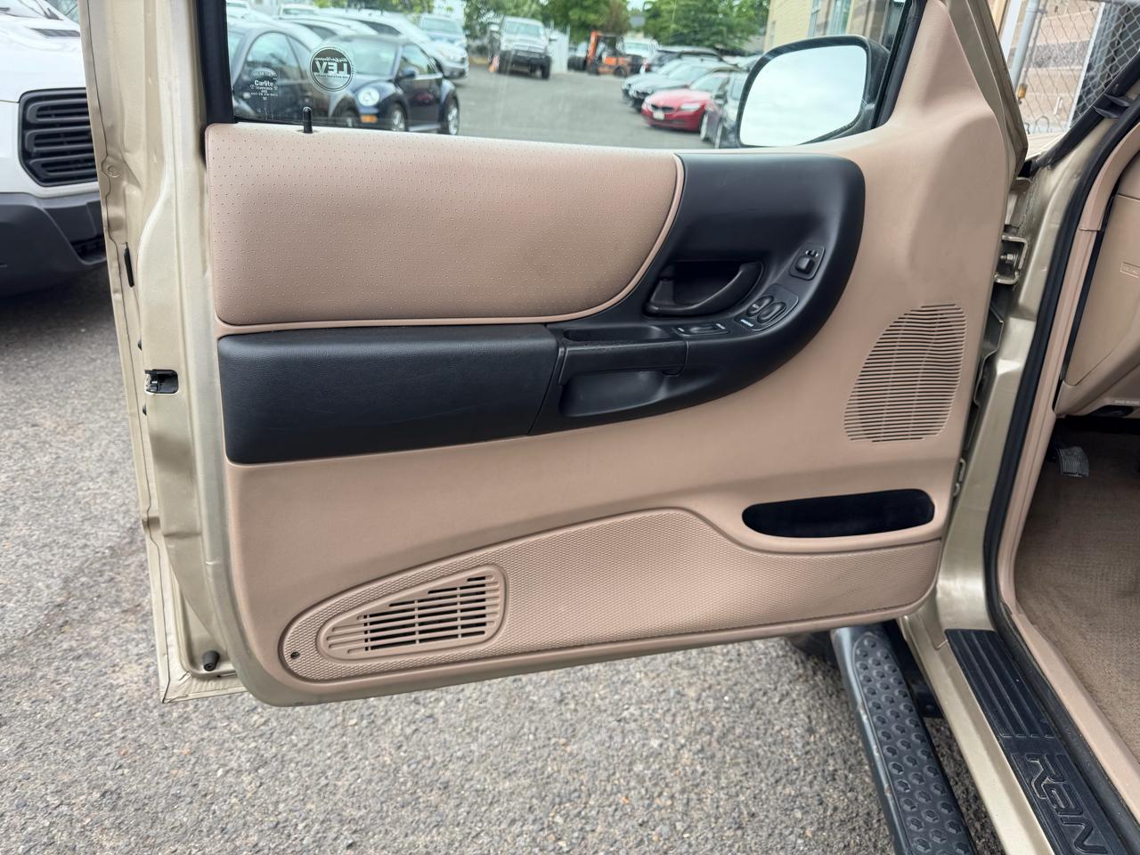 Ford Ranger 4dr Supercab 4.0L XLT FX4 4WD 2002