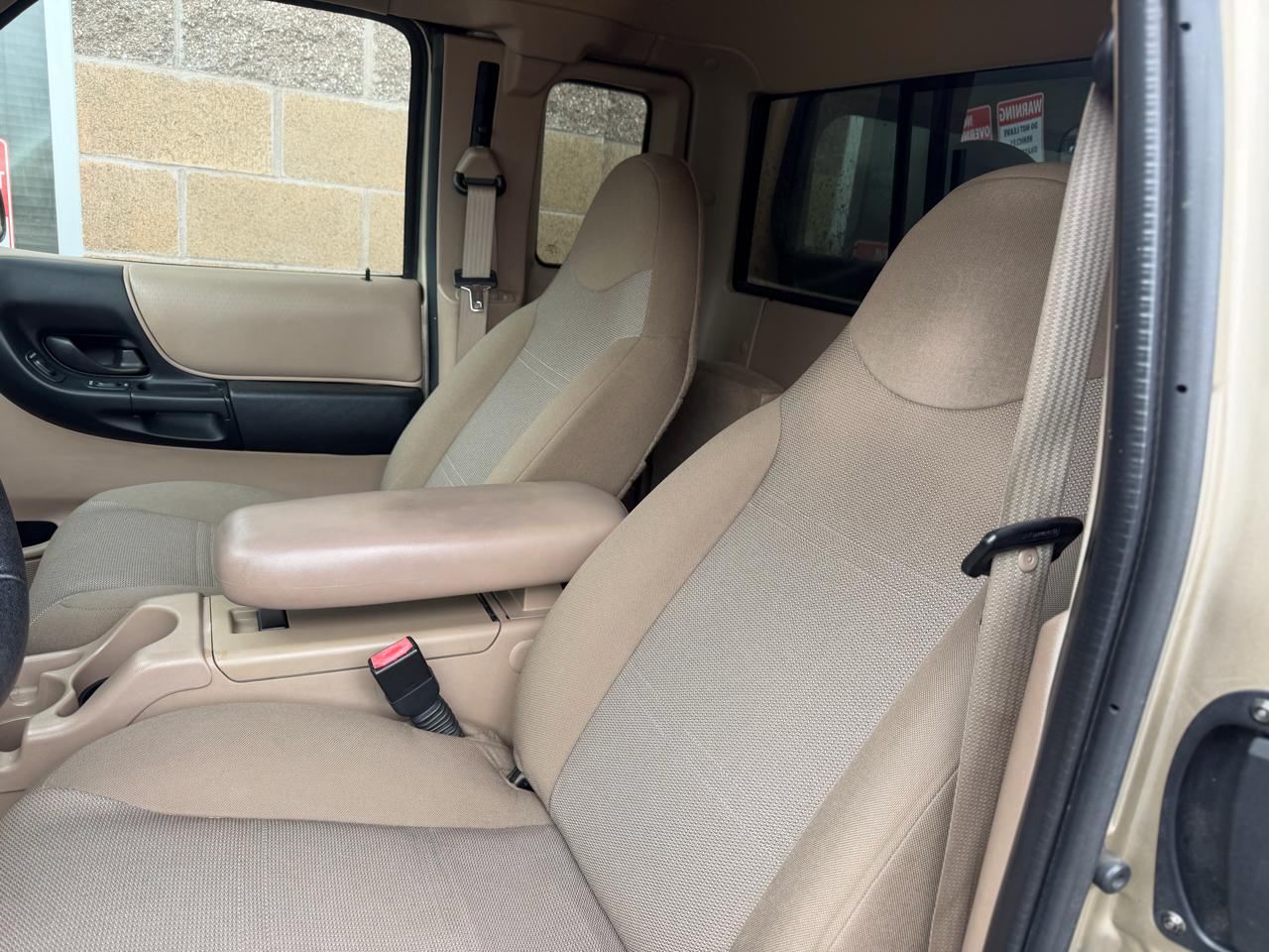 Ford Ranger 4dr Supercab 4.0L XLT FX4 4WD 2002