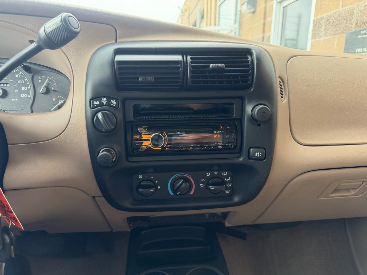 Ford Ranger 4dr Supercab 4.0L XLT FX4 4WD 2002