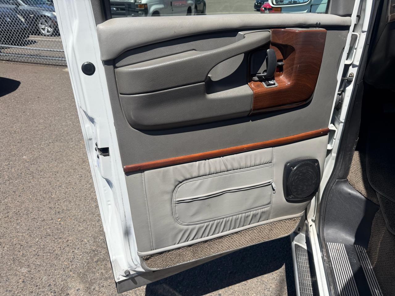 Chevrolet Express Cargo Van AWD 1500 135" YF7 Upfitter 2008