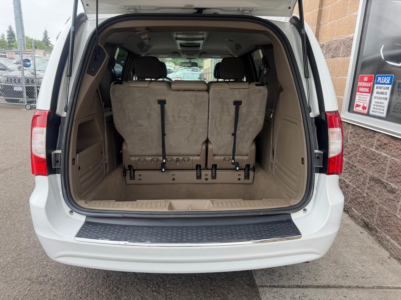 Chrysler Town & Country 4dr Wgn Touring 2015
