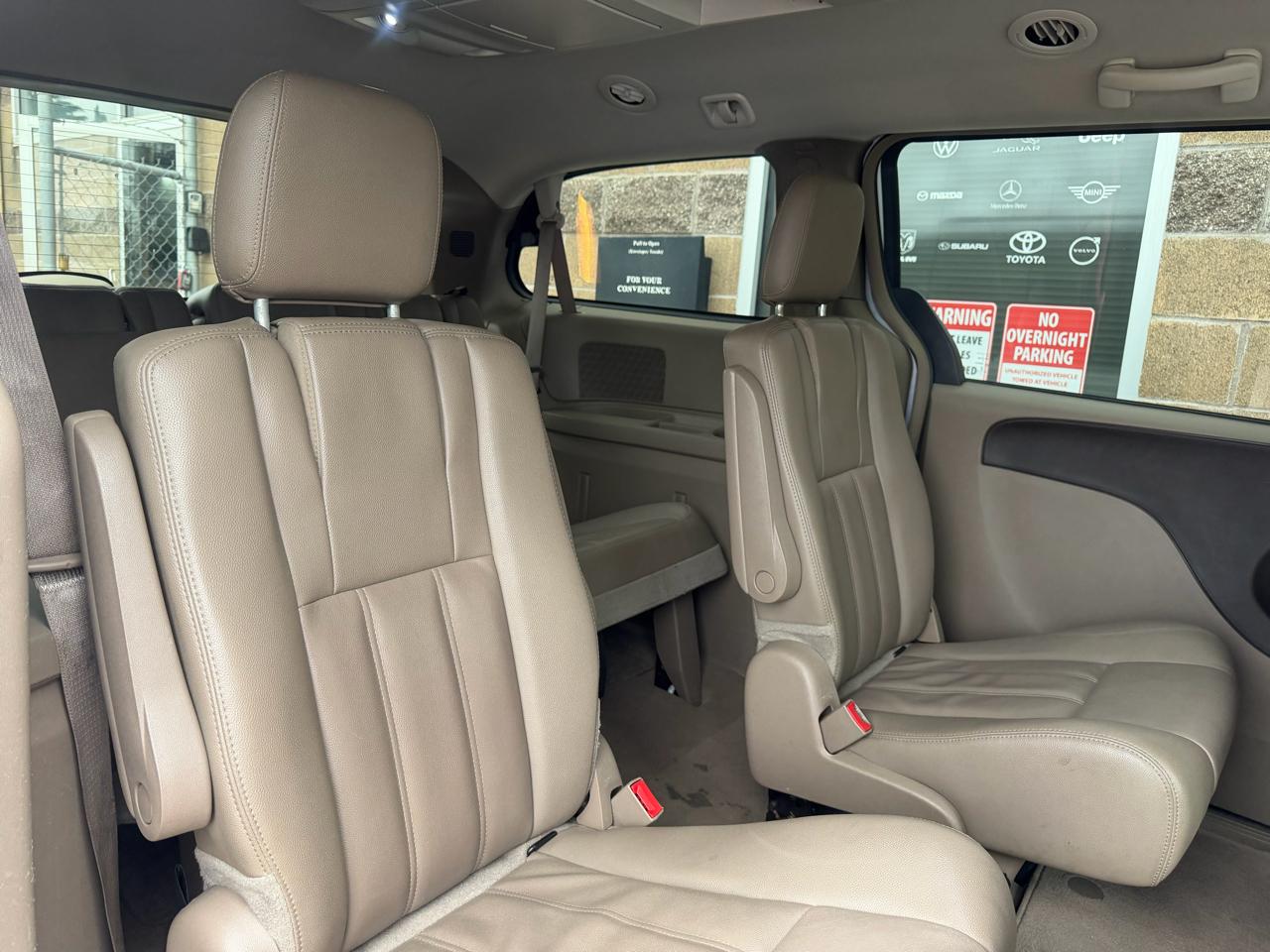 Chrysler Town & Country 4dr Wgn Touring 2015