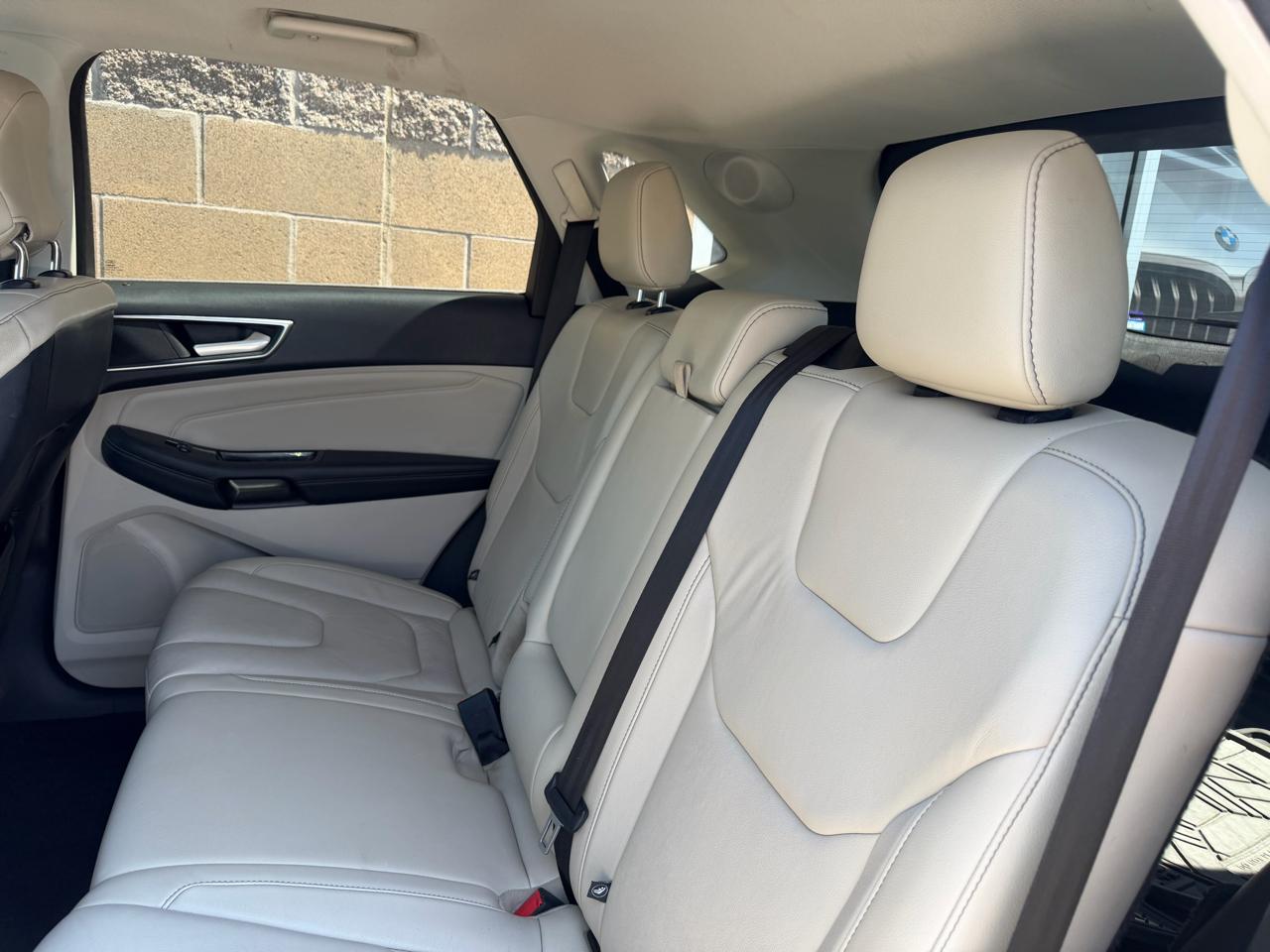 Ford Edge 4dr Titanium FWD 2015