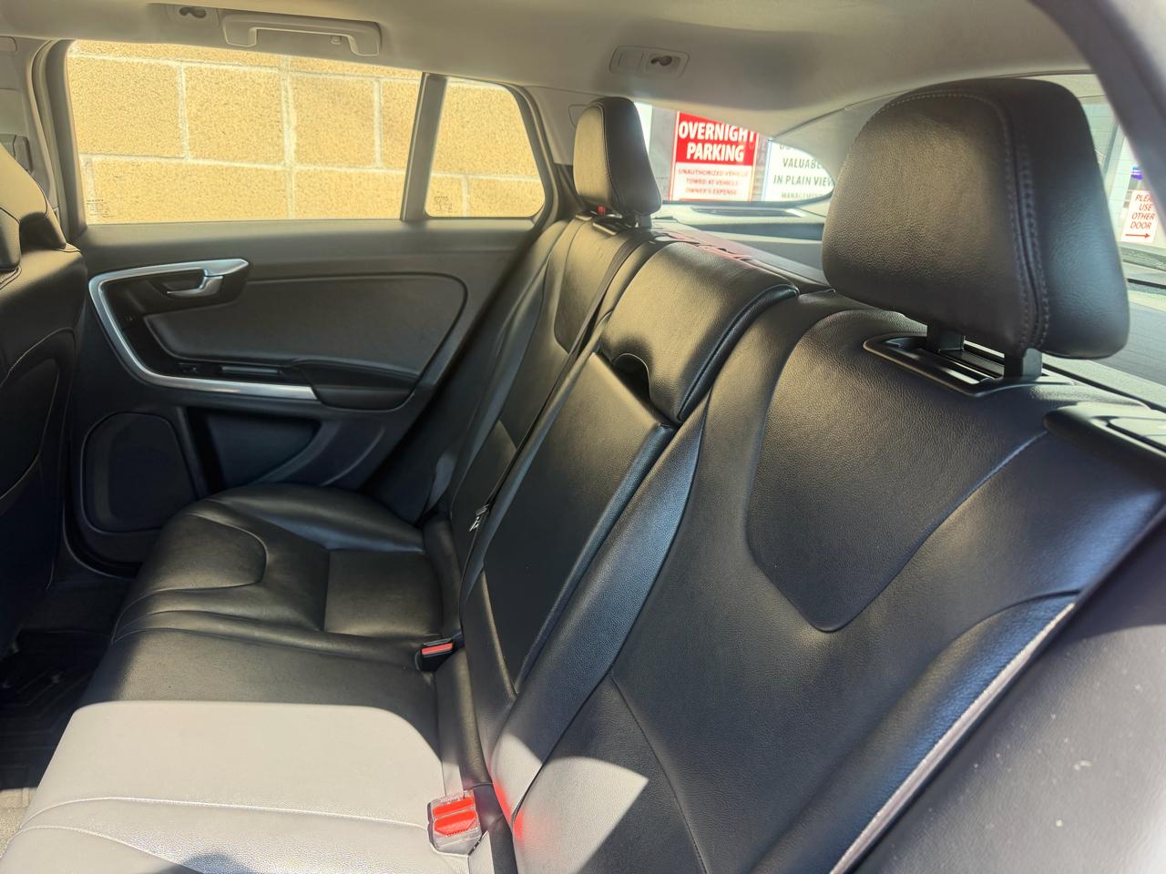 Volvo V60 2015.5 4dr Wgn T5 Platinum AWD 2015