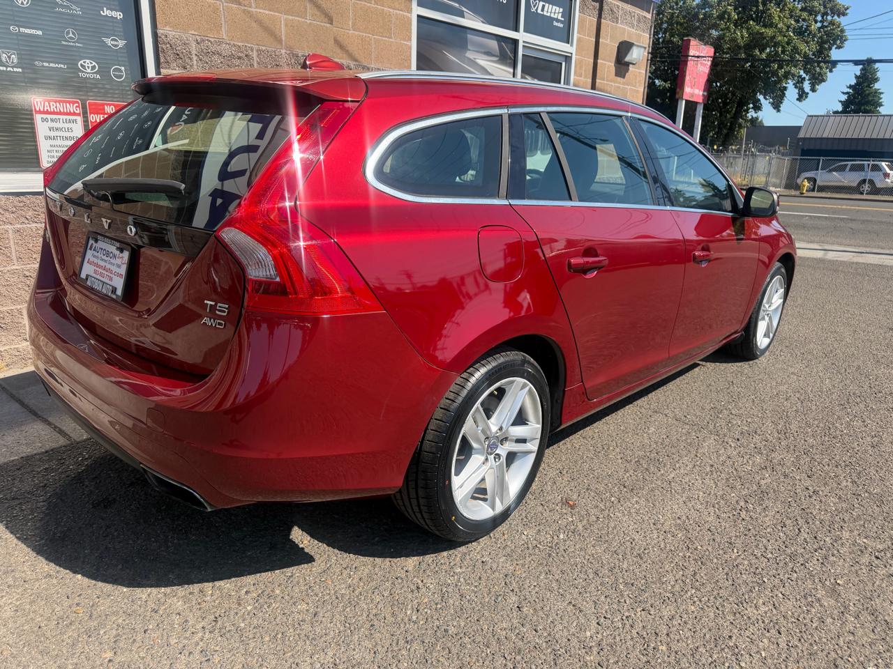 Volvo V60 2015.5 4dr Wgn T5 Platinum AWD 2015
