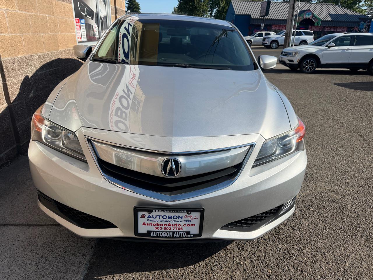 Acura ILX 4dr Sdn 2.0L 2015