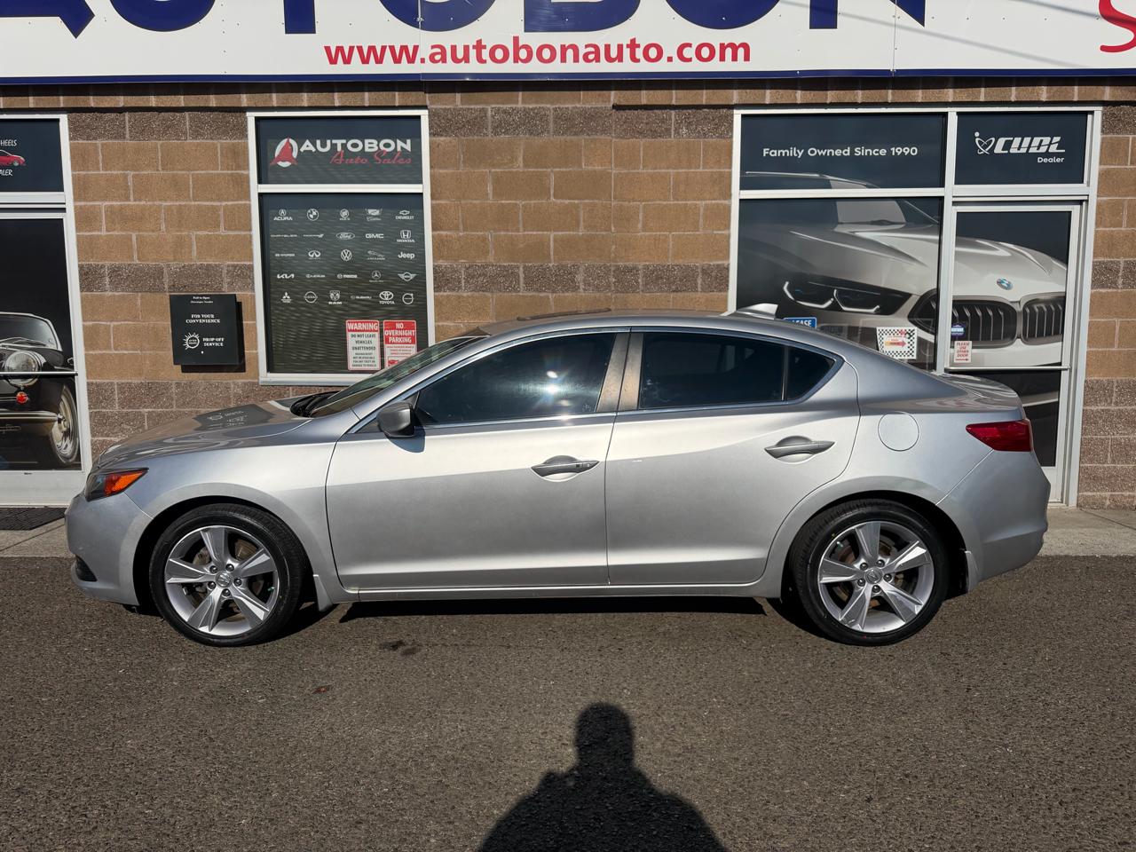 Acura ILX 4dr Sdn 2.0L 2015