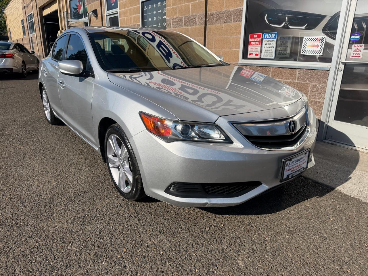 Acura ILX 4dr Sdn 2.0L 2015