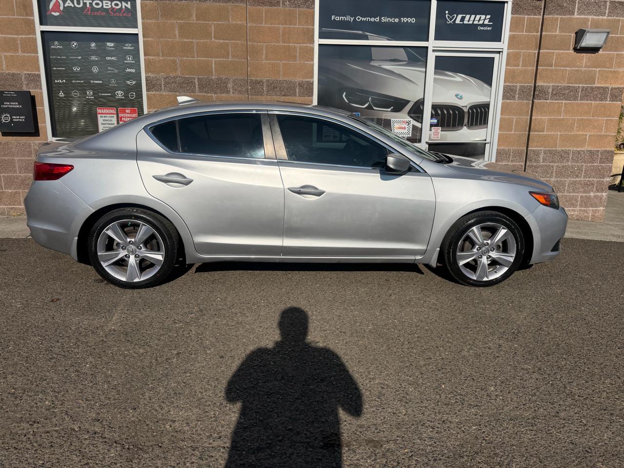 Acura ILX 4dr Sdn 2.0L 2015