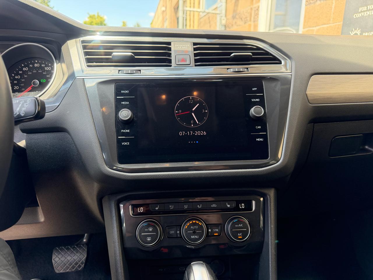 Volkswagen Tiguan 2.0T SE R-Line Black FWD 2021