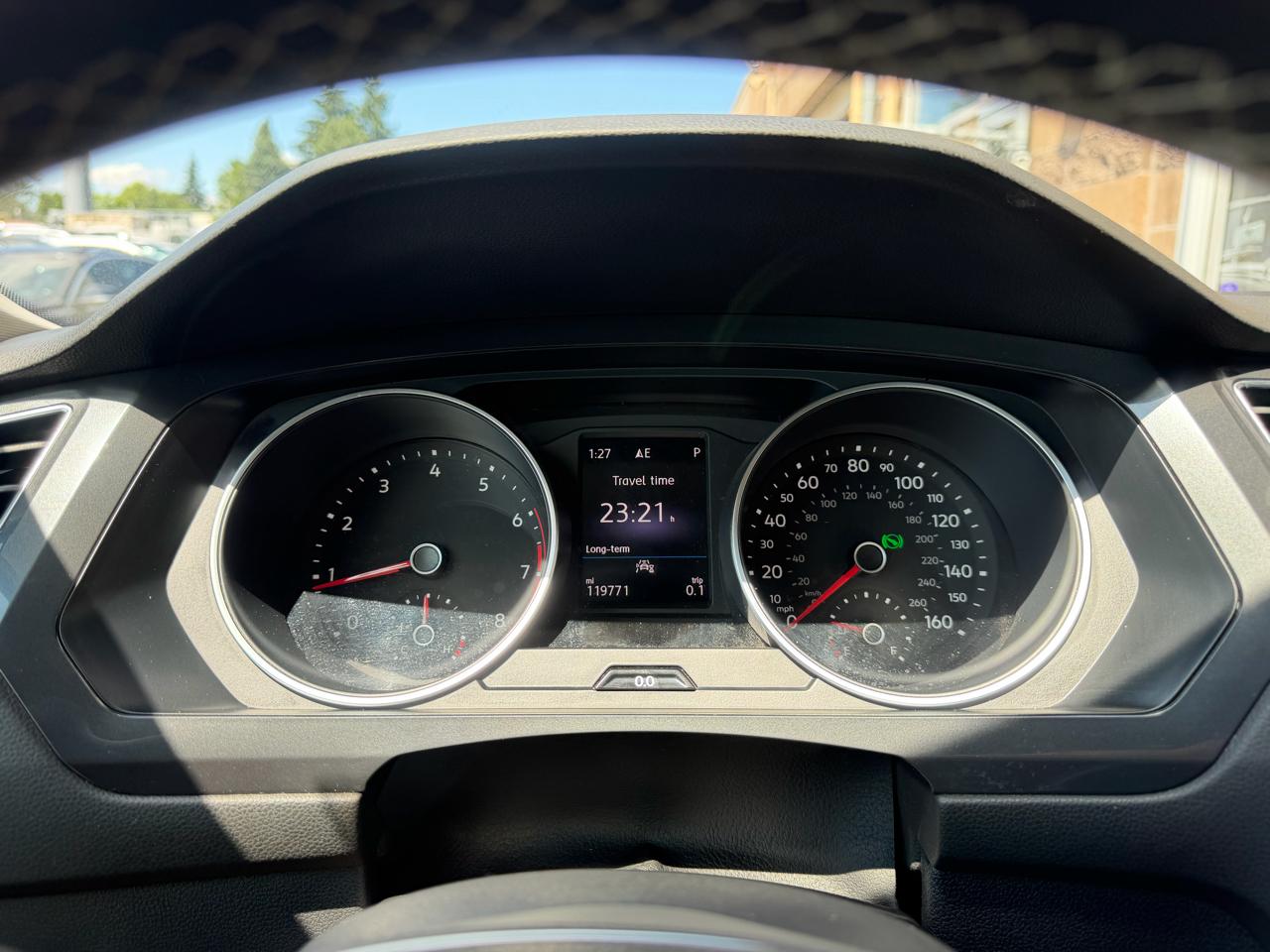 Volkswagen Tiguan 2.0T SE R-Line Black FWD 2021