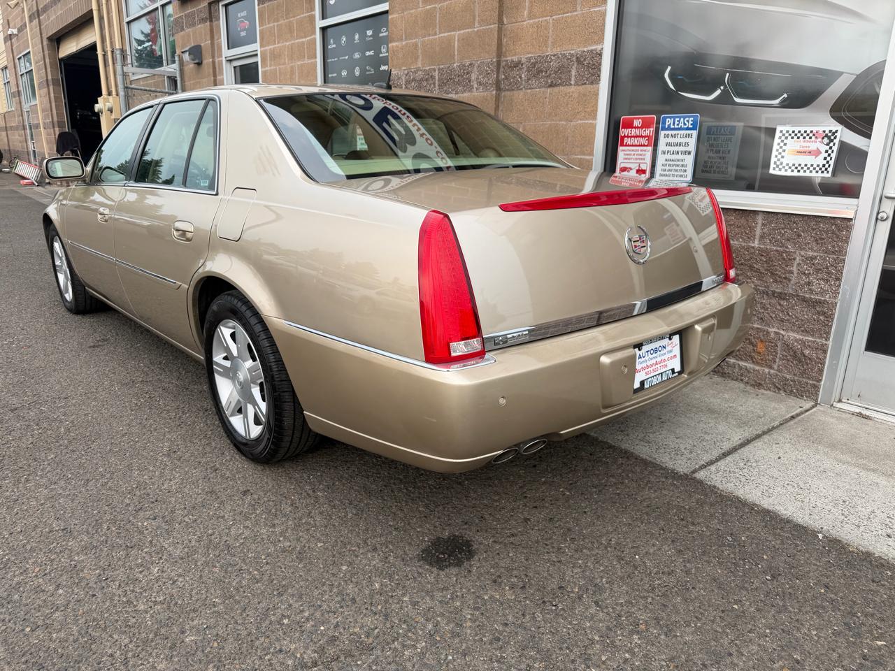 Cadillac DTS 4dr Sdn w/1SC 2006