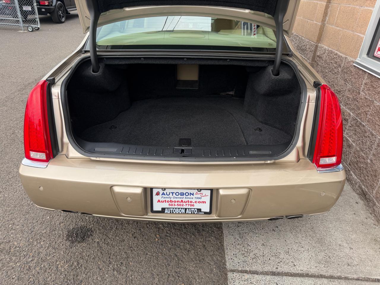 Cadillac DTS 4dr Sdn w/1SC 2006