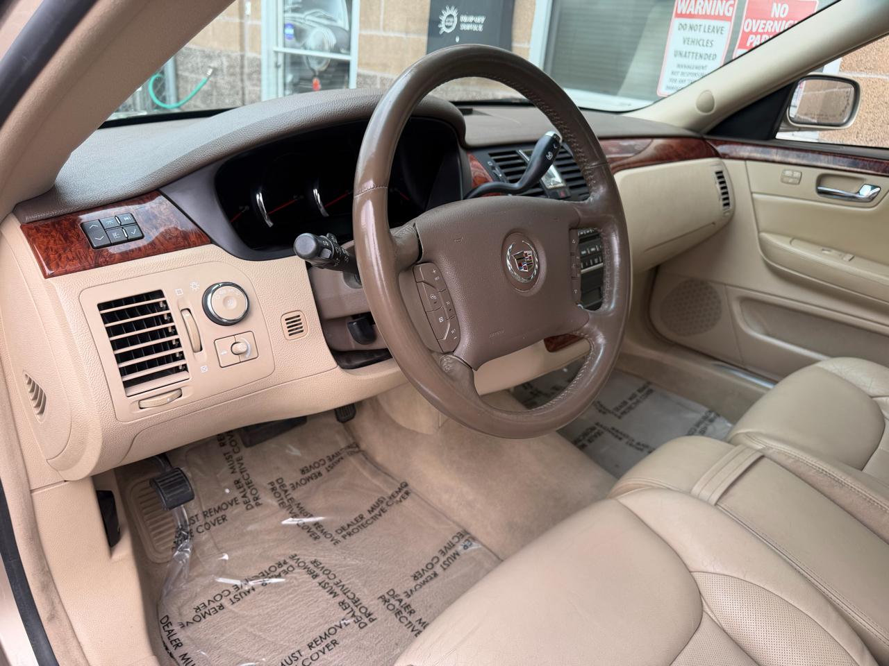 Cadillac DTS 4dr Sdn w/1SC 2006