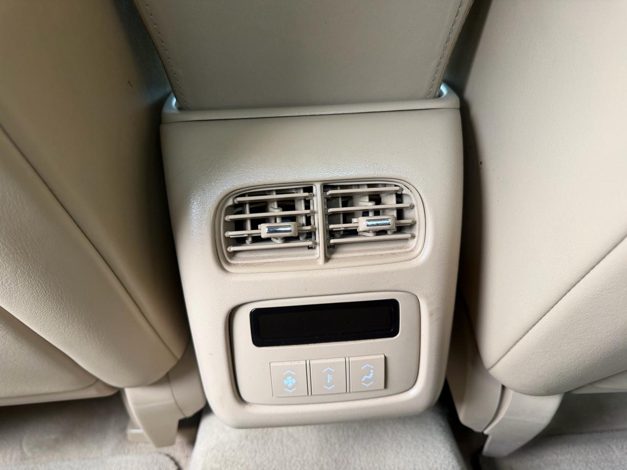 Cadillac DTS 4dr Sdn w/1SC 2006