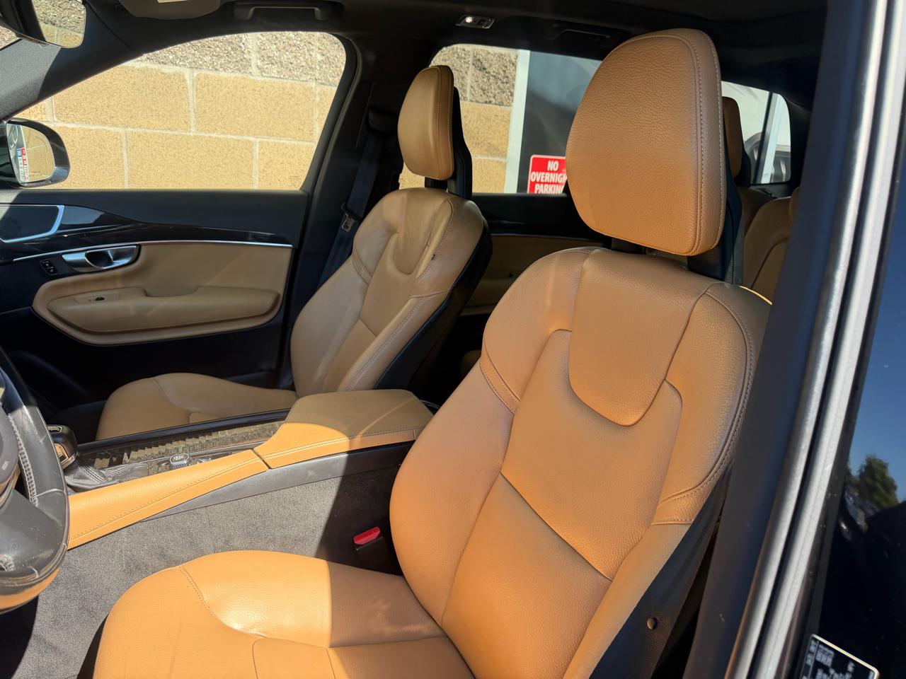 Volvo XC90 T6 AWD 7-Passenger Momentum 2018