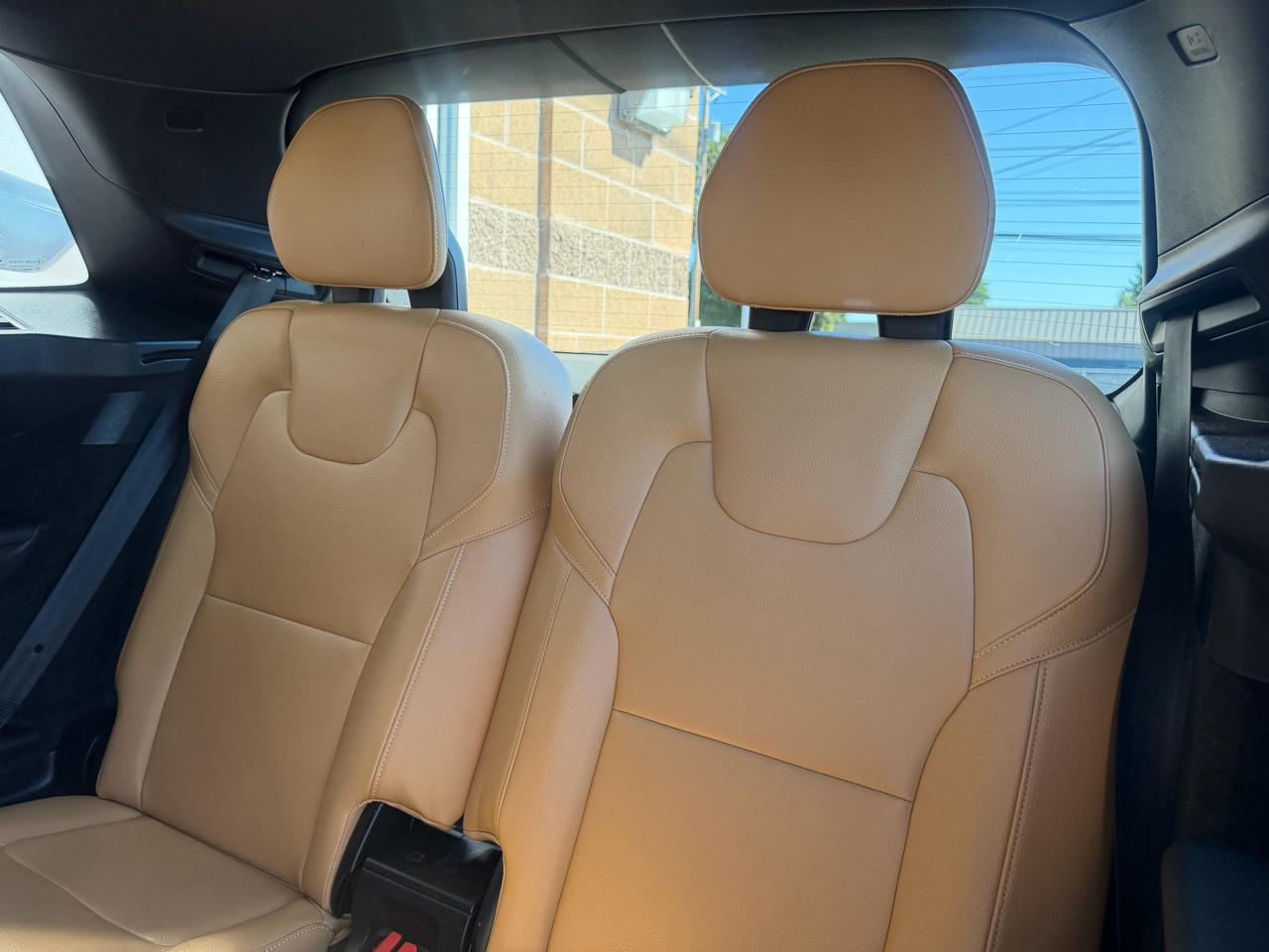 Volvo XC90 T6 AWD 7-Passenger Momentum 2018
