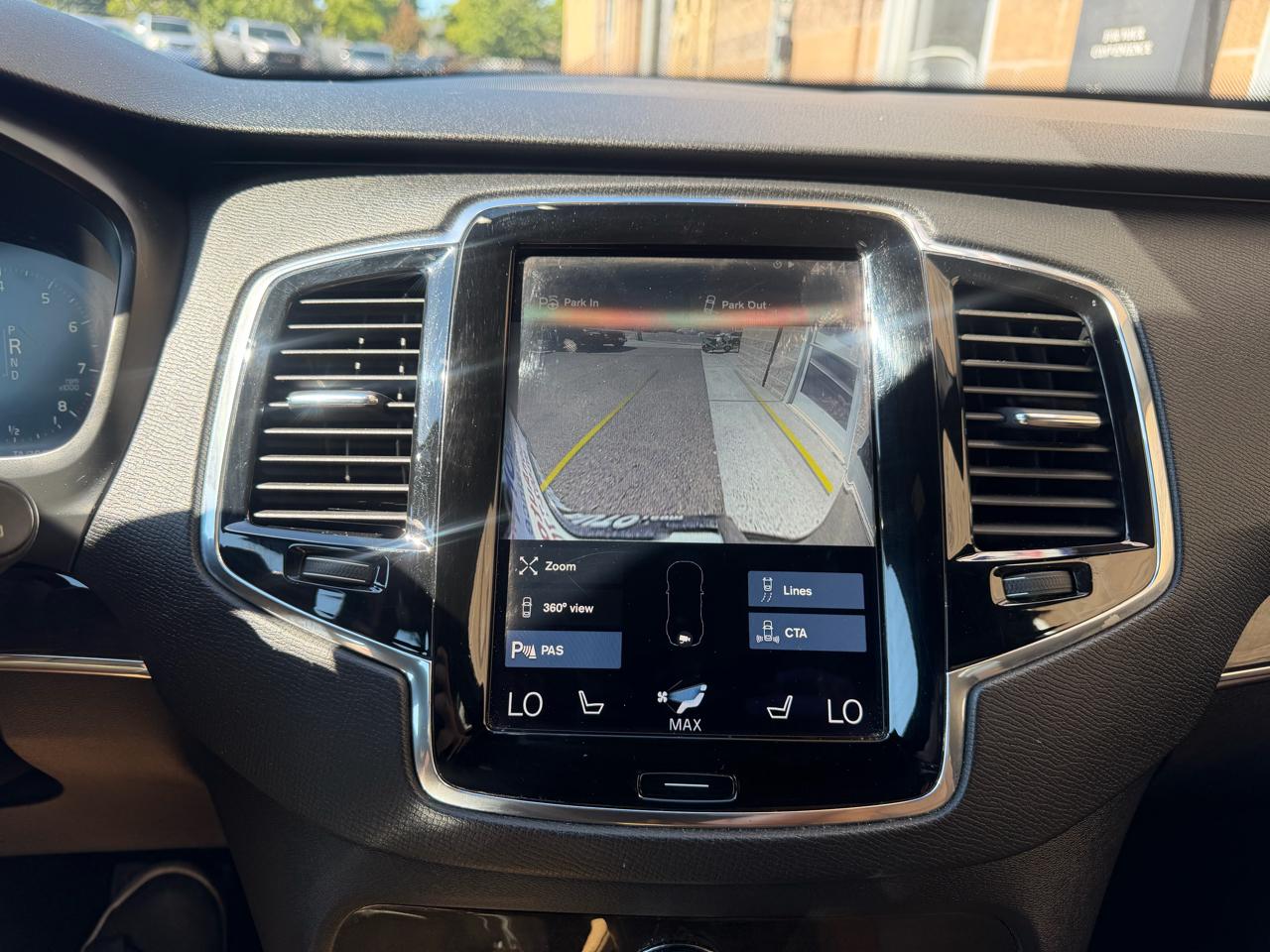 Volvo XC90 T6 AWD 7-Passenger Momentum 2018