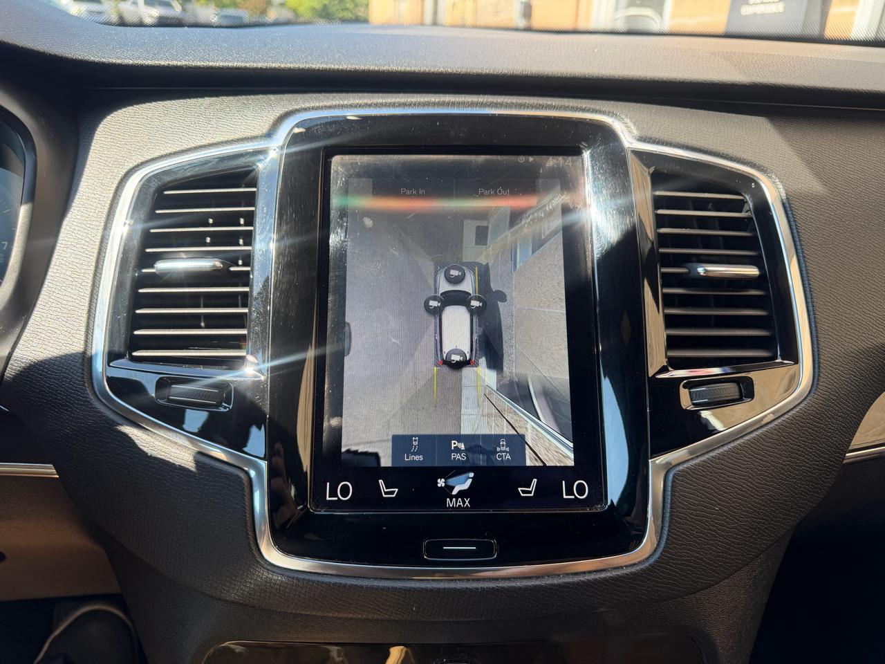 Volvo XC90 T6 AWD 7-Passenger Momentum 2018
