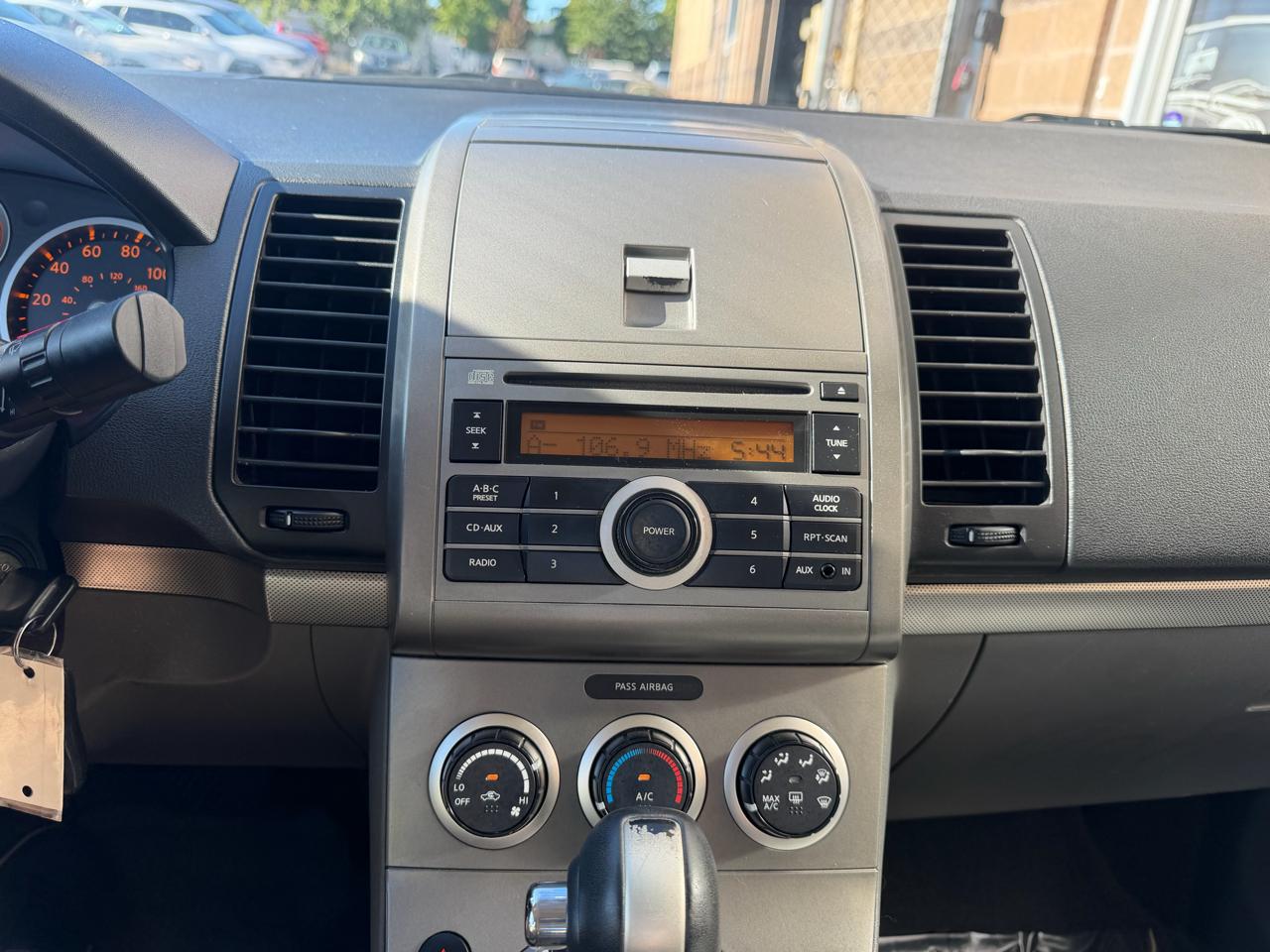 Nissan Sentra 4dr Sdn I4 CVT 2.0 FE+ 2009