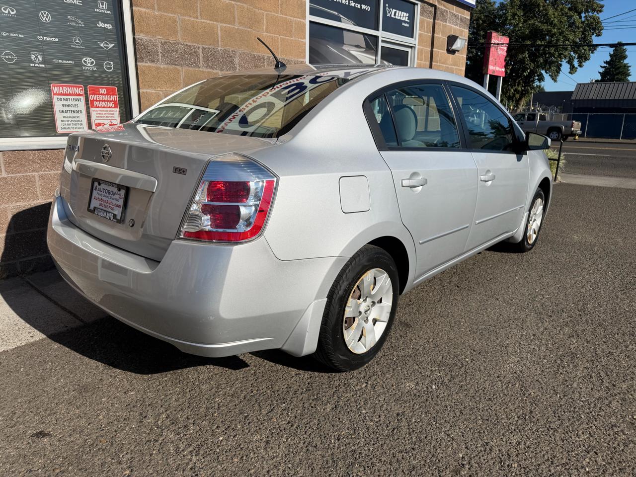 Nissan Sentra 4dr Sdn I4 CVT 2.0 FE+ 2009