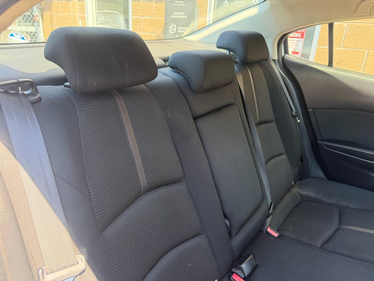 Mazda Mazda3 4-Door Sport Auto 2017