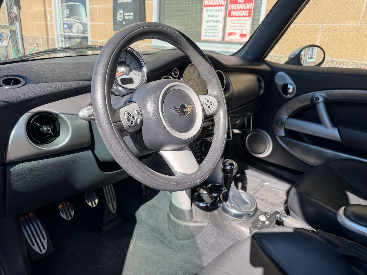 MINI Cooper Convertible 2dr Convertible S 2006