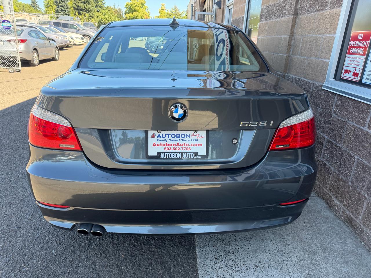 BMW 5 Series 4dr Sdn 528i RWD 2008
