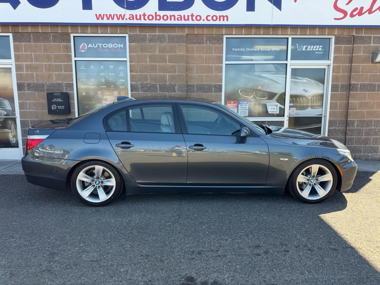 BMW 5 Series 4dr Sdn 528i RWD 2008