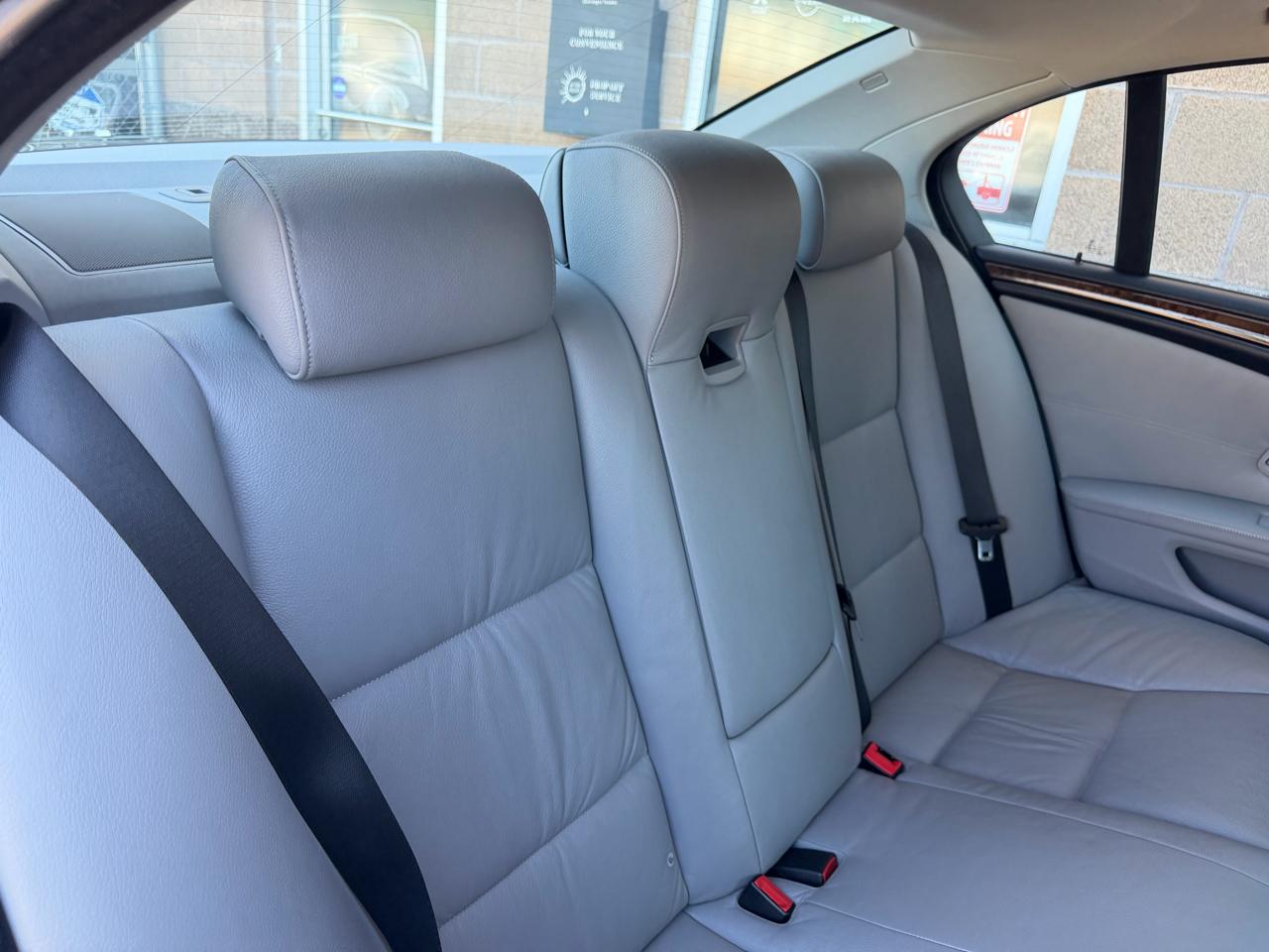 BMW 5 Series 4dr Sdn 528i RWD 2008