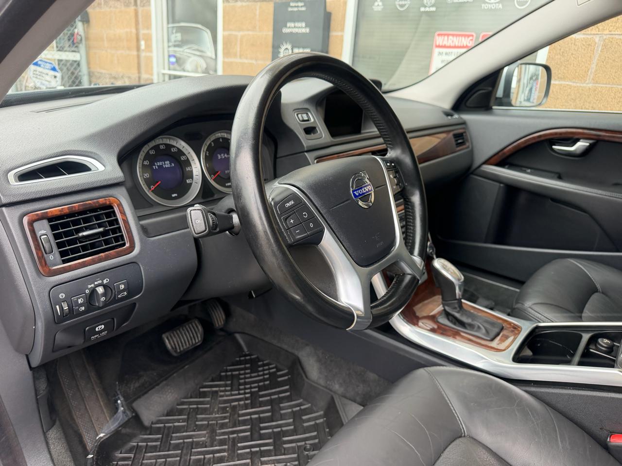 Volvo XC70 AWD 4dr Wgn T6 2013