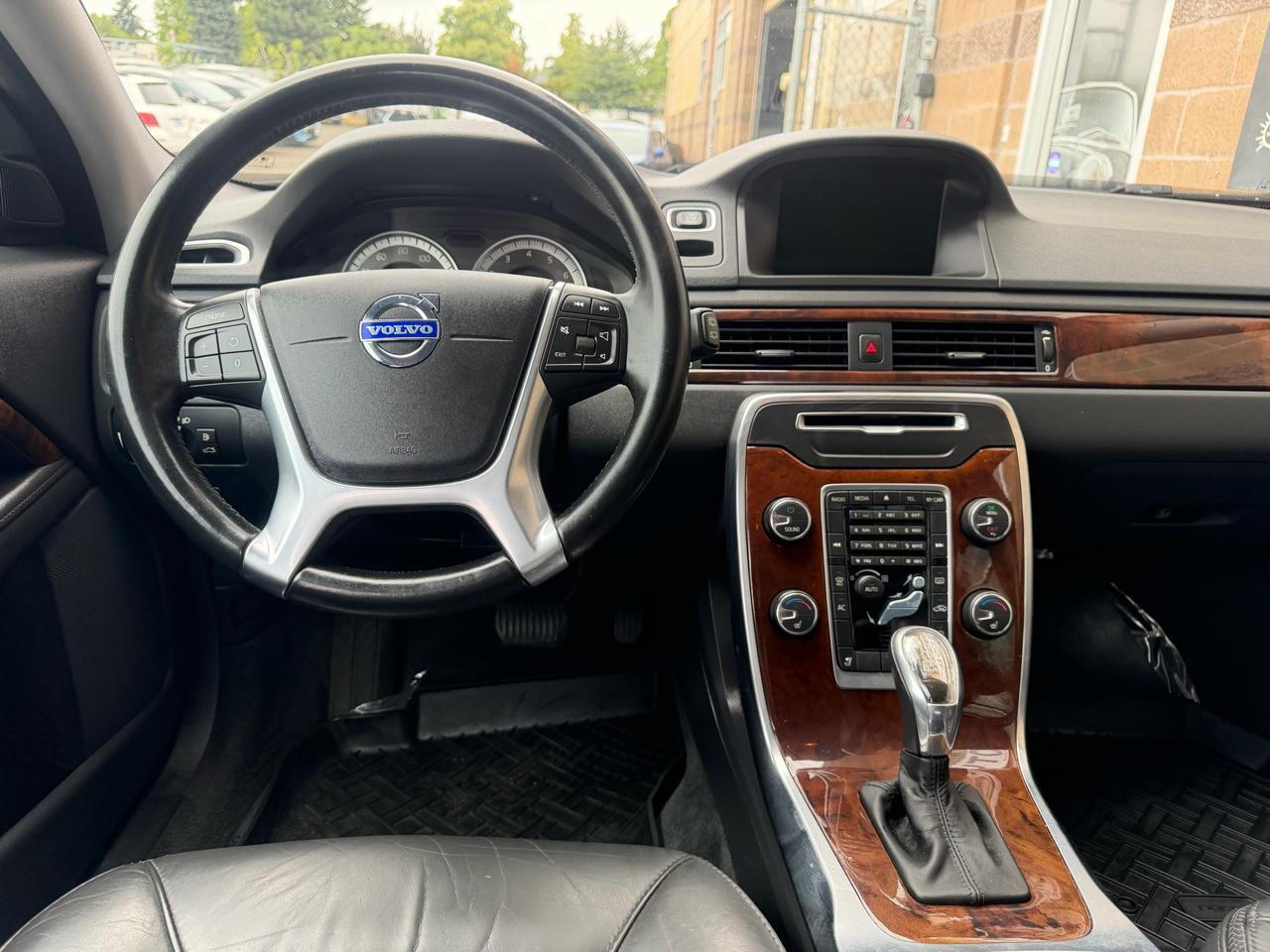 Volvo XC70 AWD 4dr Wgn T6 2013