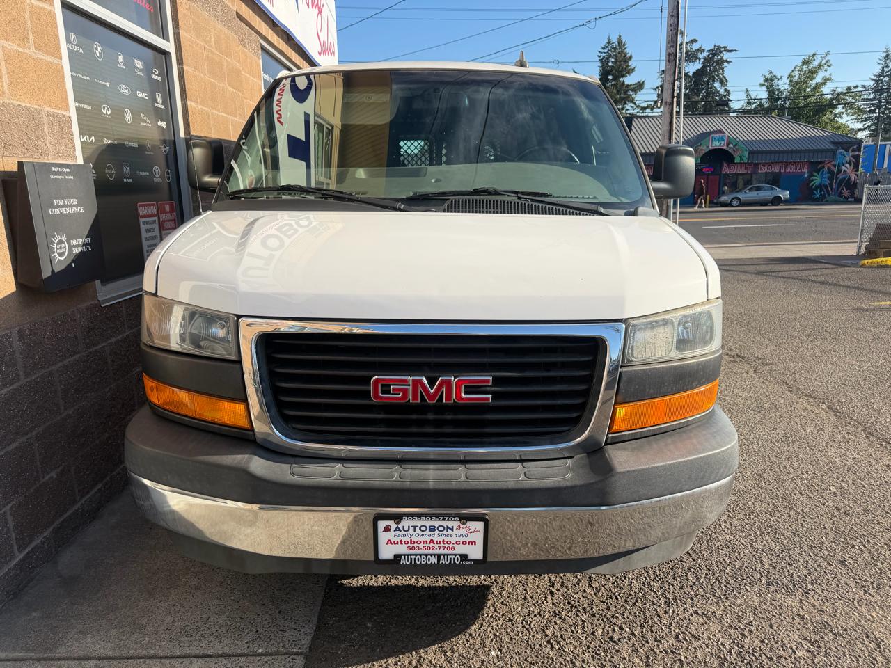 GMC Savana Cargo Van RWD 2500 155" 2018