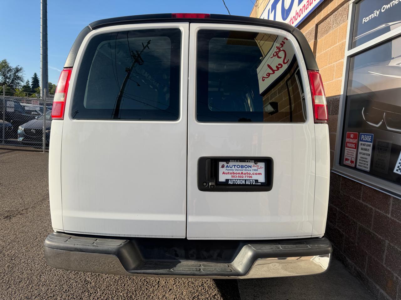 GMC Savana Cargo Van RWD 2500 155" 2018