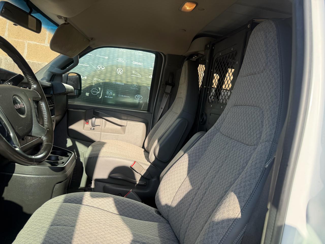 GMC Savana Cargo Van RWD 2500 155" 2018