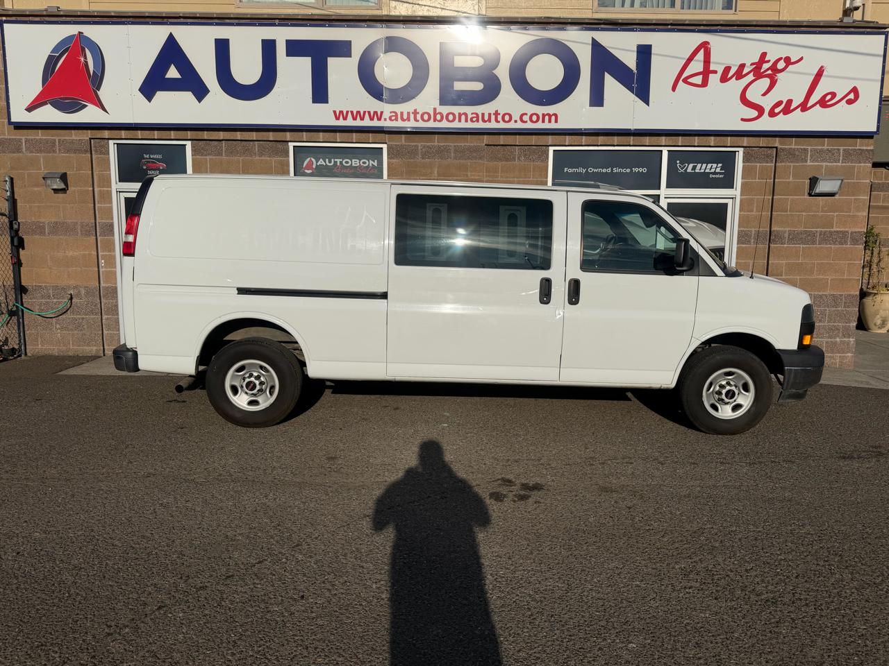 GMC Savana Cargo Van RWD 2500 155" 2018