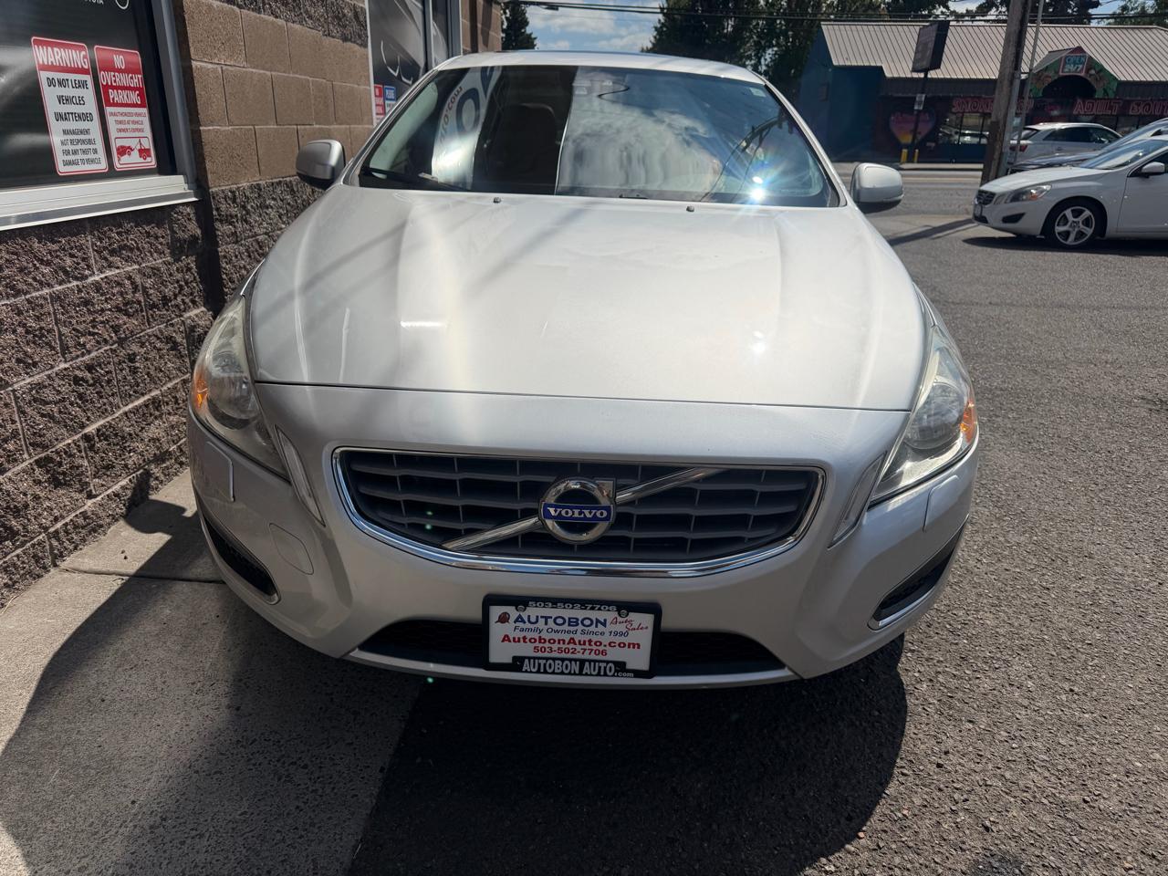 Volvo S60 FWD 4dr Sdn T5 2012