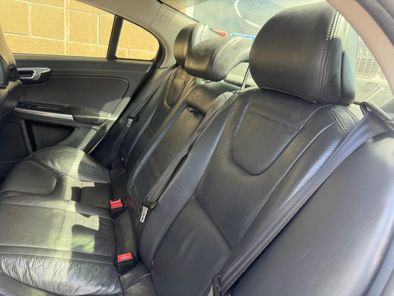 Volvo S60 FWD 4dr Sdn T5 2012