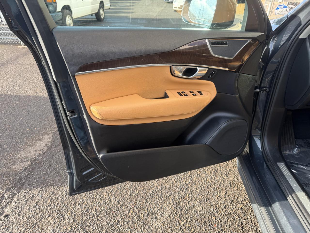 Volvo XC90 AWD 4dr T6 Momentum 2016