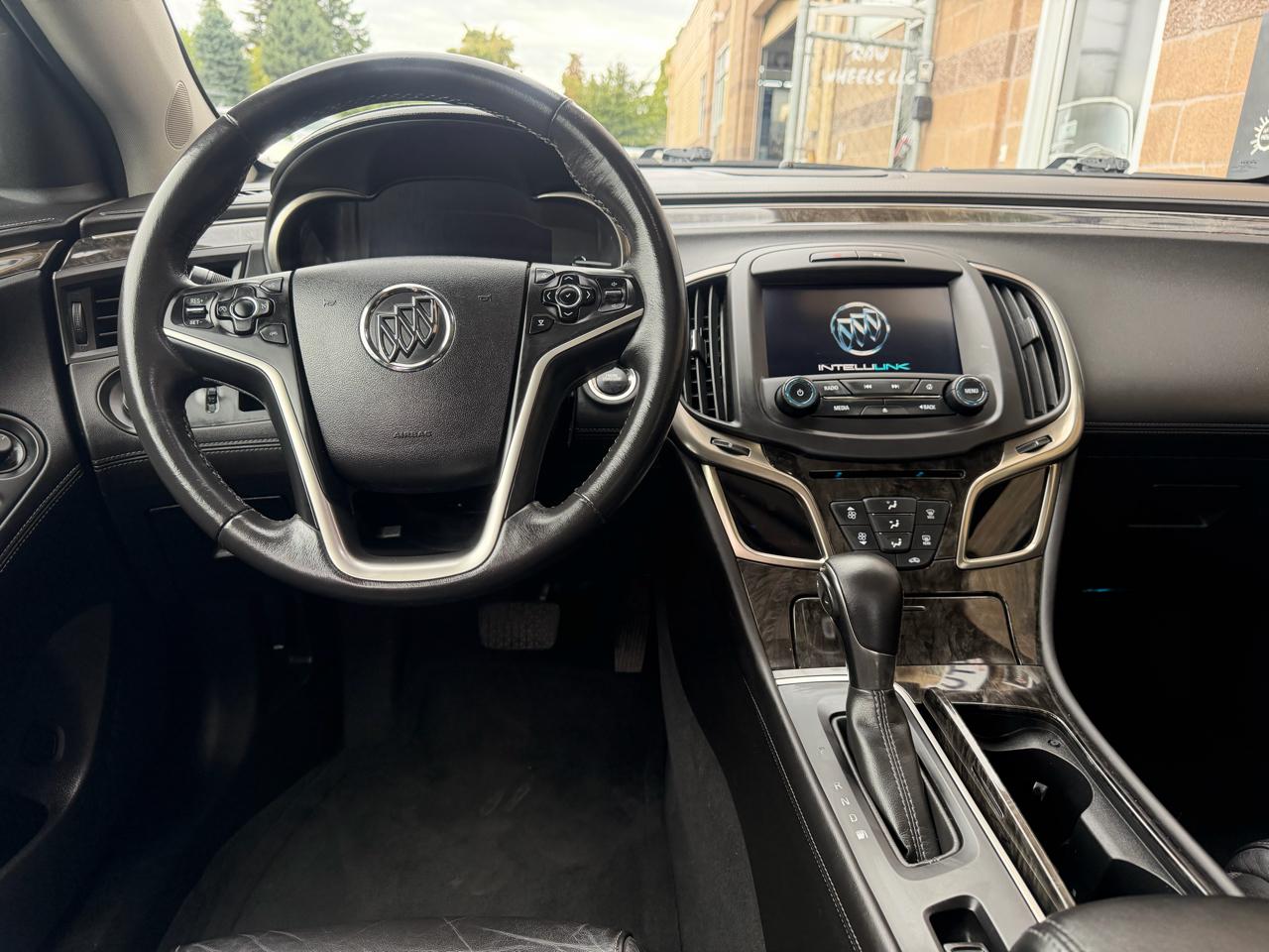 Buick LaCrosse 4dr Sdn Leather FWD 2016