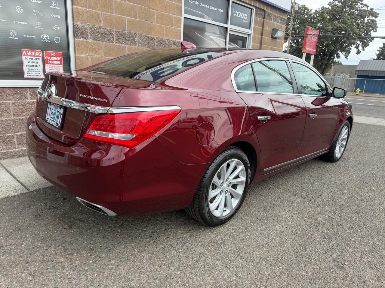 Buick LaCrosse 4dr Sdn Leather FWD 2016