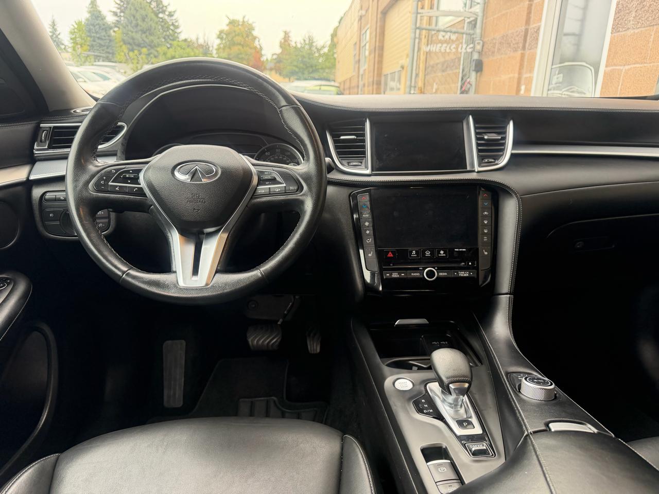 Infiniti QX50 LUXE AWD 2020