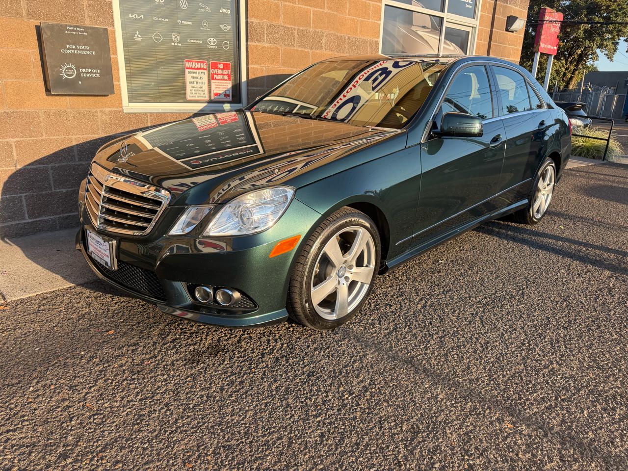 Mercedes-Benz E-Class 4dr Sdn E 350 Sport 4MATIC 2010