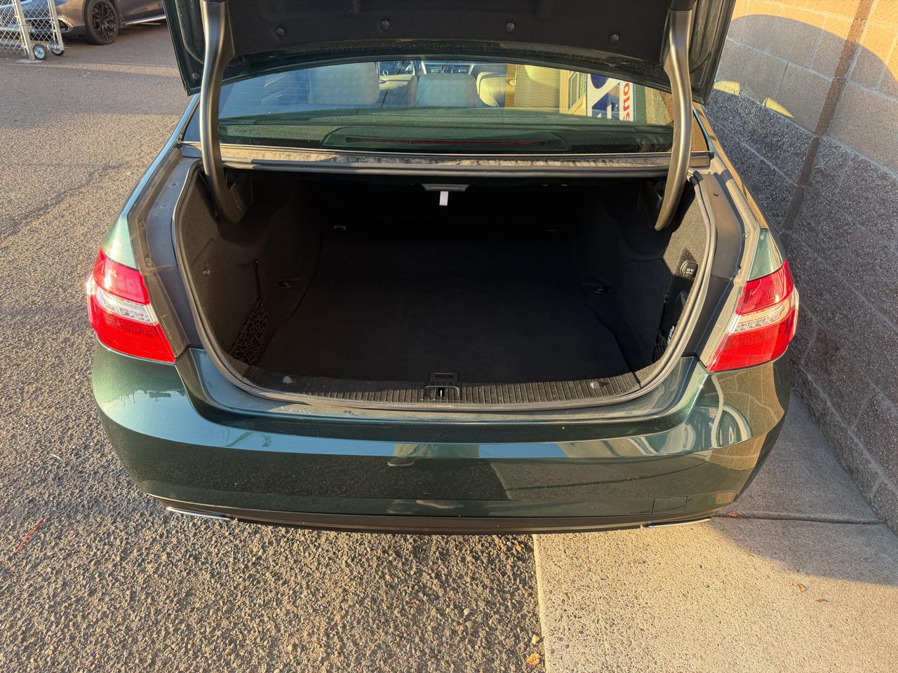Mercedes-Benz E-Class 4dr Sdn E 350 Sport 4MATIC 2010