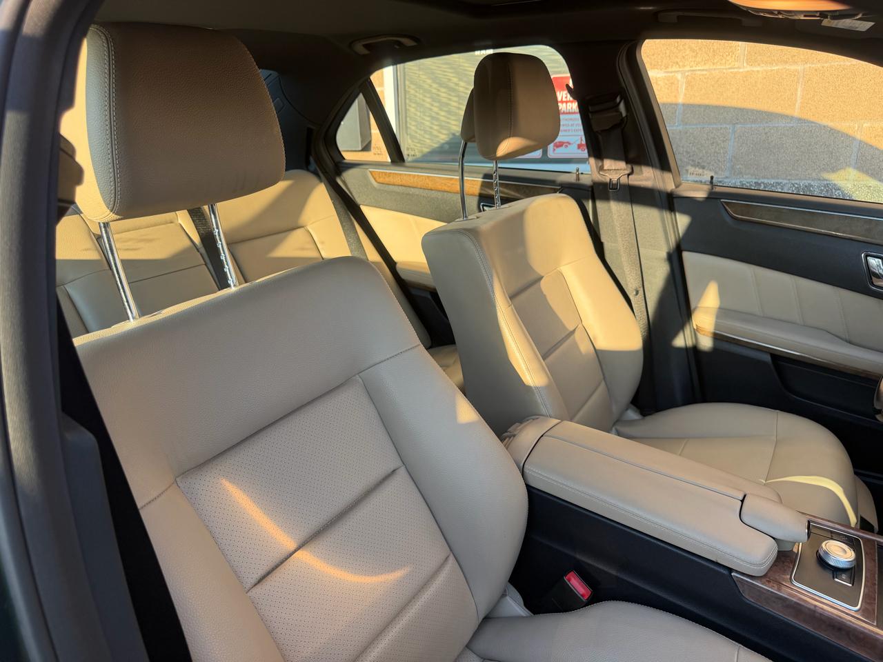 Mercedes-Benz E-Class 4dr Sdn E 350 Sport 4MATIC 2010