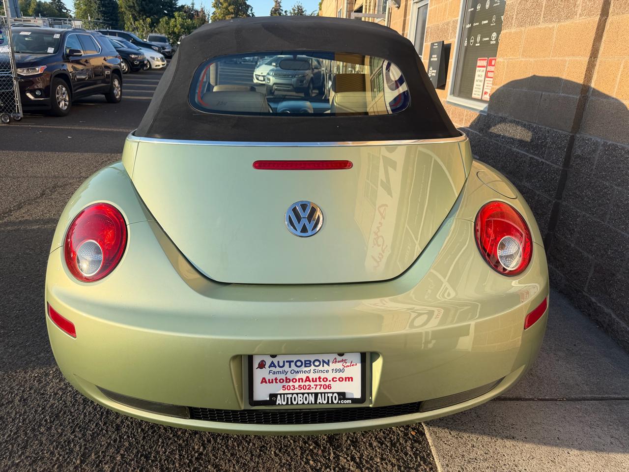 Volkswagen New Beetle Convertible 2dr Manual PZEV 2007