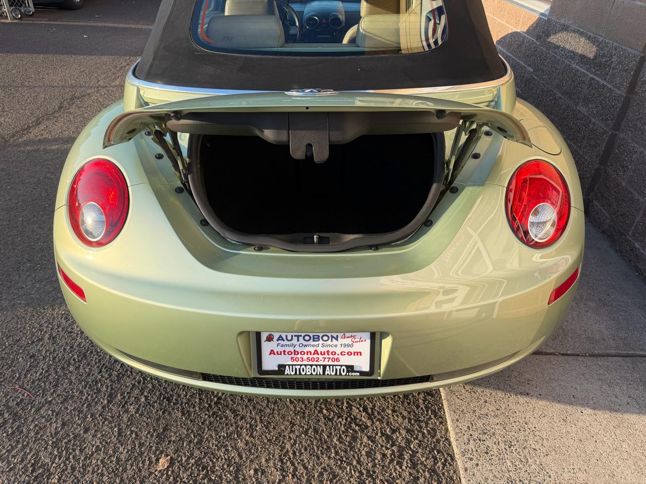 Volkswagen New Beetle Convertible 2dr Manual PZEV 2007